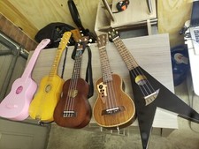 5 string ukulele for sale  TELFORD