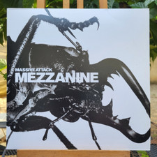 Massive attack mezzanine d'occasion  Orange