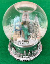 Snow globe 2.5 for sale  SOUTHAMPTON