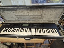 Roland d70 synthesizer for sale  HUNTINGDON