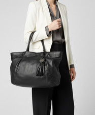 Furla cuir noir d'occasion  Expédié en France