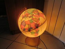 Vecchio mappamondo illuminato usato  Cagliari