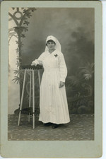 Nurse poses vintage d'occasion  Expédié en Belgium