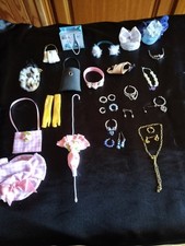 Lot accessoires poupées d'occasion  Neuville-de-Poitou