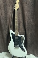 Squier jazzmaster white d'occasion  Expédié en France