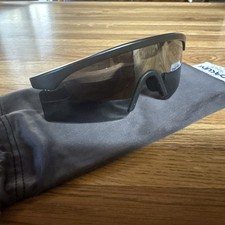 Armação/lente de lâmina de barbear Oakley!! Raro!!, usado comprar usado Armação/lente de lâmina de barbear Oakley!! Raro!!, usado comprar usado  Enviando para Brazil