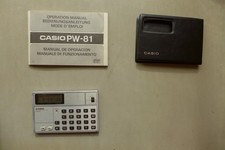 Calcolatrice orologio sveglia usato  Milano