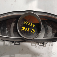 Cruscotto per volvo usato  Volpago del Montello