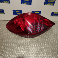 964998668003 fanale post. usato 964998668003 fanale post. usato  Italia