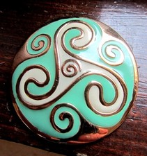 Celtic triskel green d'occasion  Expédié en Belgium