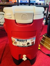 Rolo de bebidas esportivo vermelho IGLOO 5 galões com rodas e alça telescópica comprar usado  Enviando para Brazil