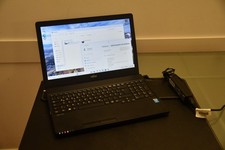 Notebook portatile fujitsu usato  Monza
