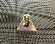 Pin lapel pin d'occasion  Annœullin