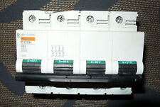 Disjoncteur tetrapolaire 80a d'occasion  Barr