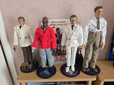 Sideshow 007 roger for sale Sideshow 007 roger for sale  REDDITCH