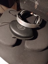 Fones de ouvido Beats by Dr. Dre Studio Monster sem fio prata Bluetooth leitura desc comprar usado  Enviando para Brazil