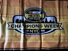 Banner NASCAR Nextel Cup 2006 comprar usado Banner NASCAR Nextel Cup 2006 comprar usado  Enviando para Brazil