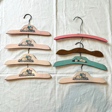 Usado, 8 cabides infantis de madeira pintados vintage rosa azul gato gatinho coelhos sólido comprar usado  Enviando para Brazil