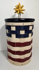 Cesta de fogos de artifício Longaberger 2013 com tampa de madeira e protetor de plástico comprar usado  Enviando para Brazil