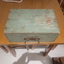 Cassetta legno con usato Cassetta legno con usato  Feltre