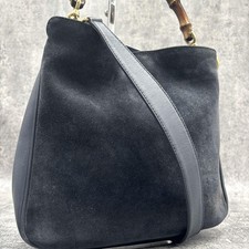 gucci shoulder bag d'occasion gucci shoulder bag d'occasion Expédié en Belgium