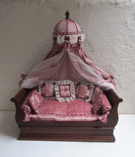 Artisan doll house for sale Artisan doll house for sale  THETFORD