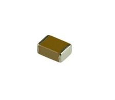 Pezzi smd condensatori usato  Bovino