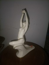 Figurine porcelaine capodimont d'occasion Figurine porcelaine capodimont d'occasion  Bardos