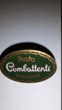 Distintivo pasta combattanti usato  Italia