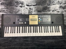 Teclado digital Yamaha YPT-220 61 teclas com cabo de alimentação - Testado e funciona muito bem! comprar usado  Enviando para Brazil
