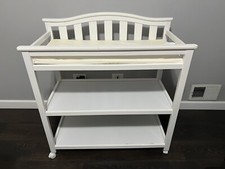 Delta children changing for sale  Chicago Ridge