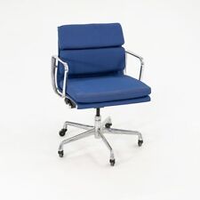 Cadeiras de mesa Herman Miller Eames soft pad gerenciamento tecido azul anos 2010 4x disponível comprar usado  Enviando para Brazil