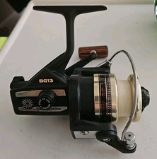 Molinete de pesca giratório vintage Japão Daiwa BG13 ouro preto BG 13 comprar usado Molinete de pesca giratório vintage Japão Daiwa BG13 ouro preto BG 13 comprar usado  Enviando para Brazil