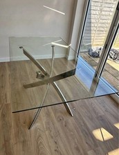 Next dining table for sale  BOURNEMOUTH