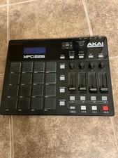 Usado, Controlador Akai Professional MPD226 MIDI Pad com cabo USB comprar usado  Enviando para Brazil