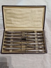 Coffret couteaux manches d'occasion  La Chapelle-Saint-Mesmin