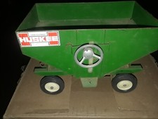 Carrinho de grãos Ertl Huskee 8" aço comprar usado  Enviando para Brazil