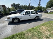 1996 ford crown for sale  Saugus