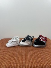 Lote de três pares de tênis de basquete Nike Jordan bebê tamanhos 1c e 2C comprar usado  Enviando para Brazil