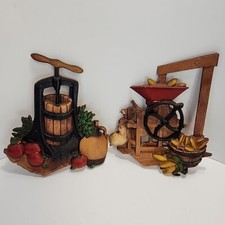 Antiga Two Homco EUA 1978 metal fundido 3D cozinha country prensa de maçã e máquina de milho comprar usado  Enviando para Brazil