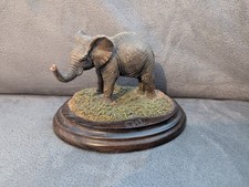 Country artists 525 for sale  BASILDON