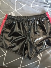 Short nylon brillant d'occasion  Compiègne