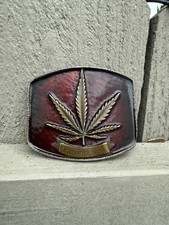 Fivela de cinto vintage anos 80 Panamá maconha vermelha Hall da Fama latão esmalte pintura comprar usado  Enviando para Brazil