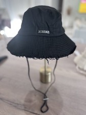 Bob jacquemus noir d'occasion  Saint-Étienne-de-Montluc