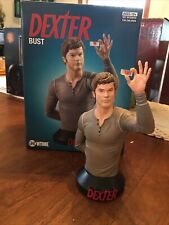 Dexter bust dark d'occasion  Expédié en Belgium