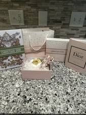 Juego de regalo Dior cuaderno, libro, difusor de coche, caja de regalo y bolsa segunda mano  Embacar hacia Mexico