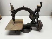 Pequena máquina de costura antiga WILLCOX & GIBBS, ferro fundido, precisa ser amorosa comprar usado  Enviando para Brazil