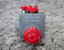 Usado, Válvula/termostato aquecedor de água Robertshaw AP8555B-14 R110RTSP 66-136-308 gás comprar usado  Enviando para Brazil
