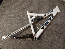 Yeti 575 frameset for sale  MALVERN