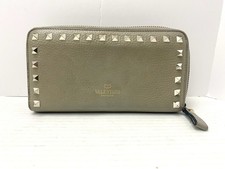 Valentino garavani rockstud for sale  San Jose